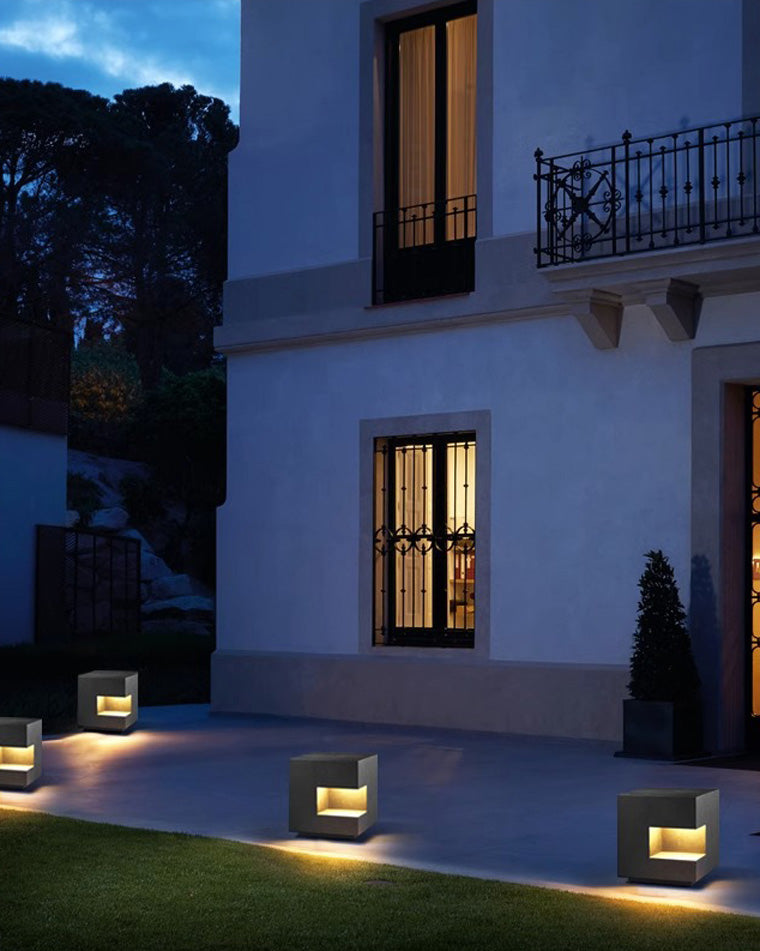 WOW Solar Pillar Light-wow9178