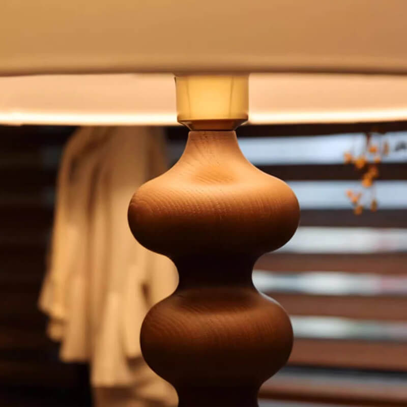 Retro Solid Wood Table Lamp