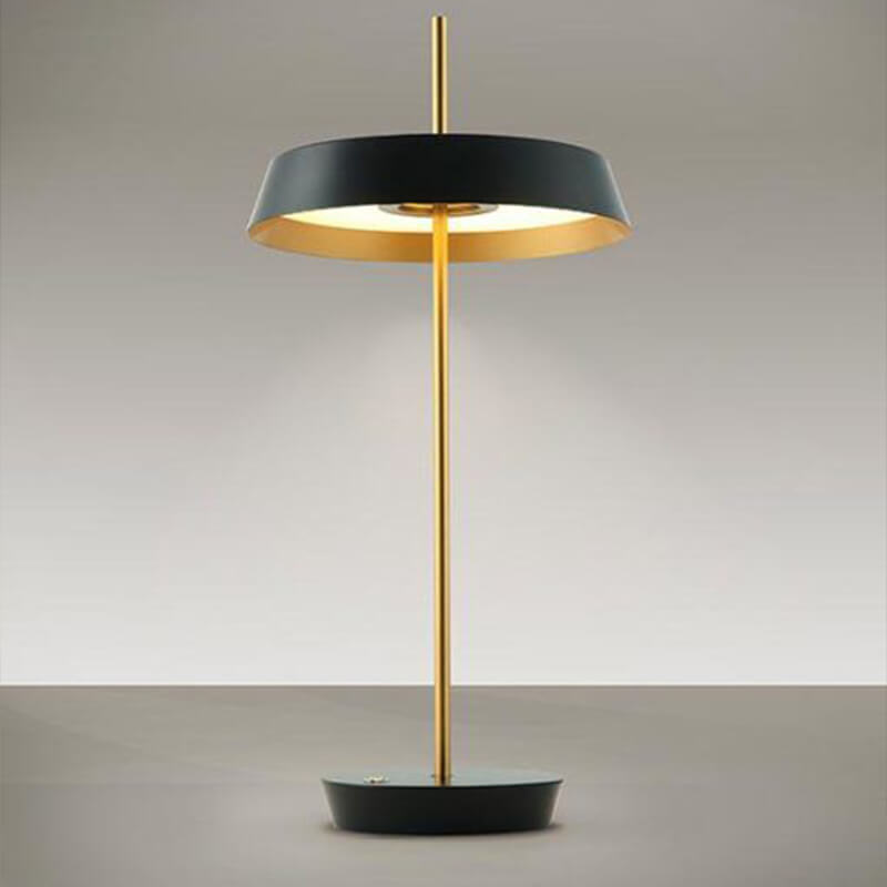 Minimalist Rotating Table Lamp