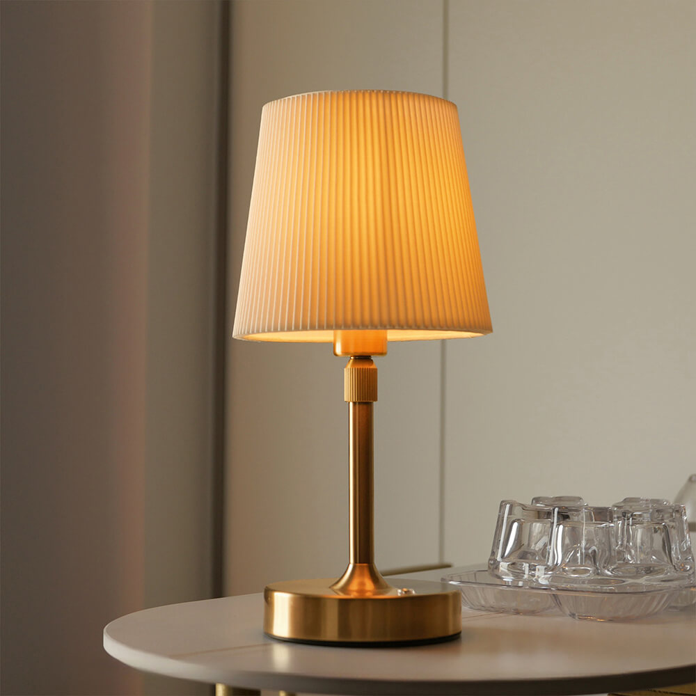 Wireless Retractable Fabric Table Lamp