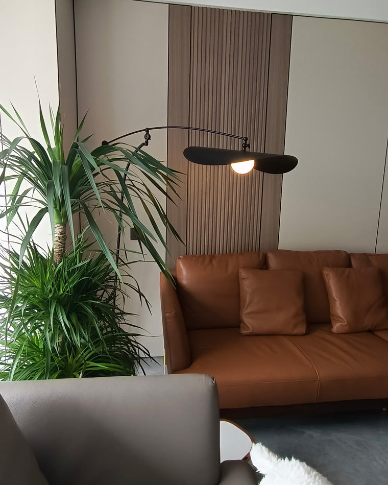WOW Hat Antilever Floor Lamp-wow7014