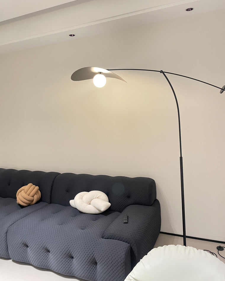 WOW Hat Antilever Floor Lamp-wow7014