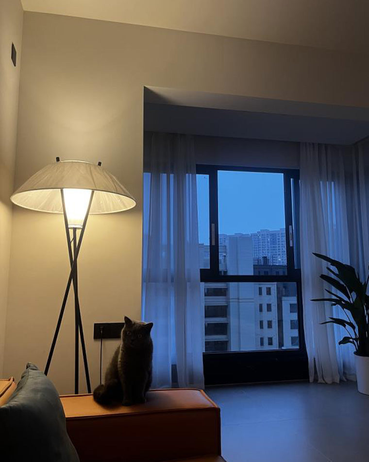 WOW Japandi Cone Tripod Floor Lamp-wow7019