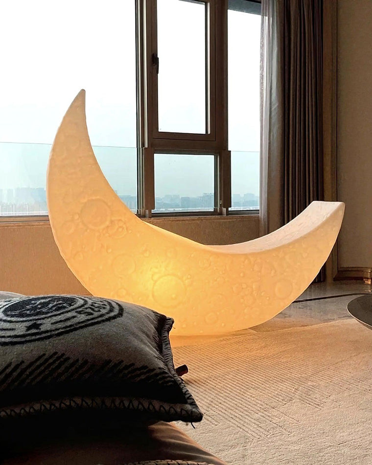 WOW Crescent Moon Floor Lamp-wow7021