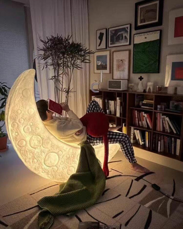 WOW Crescent Moon Floor Lamp-wow7021