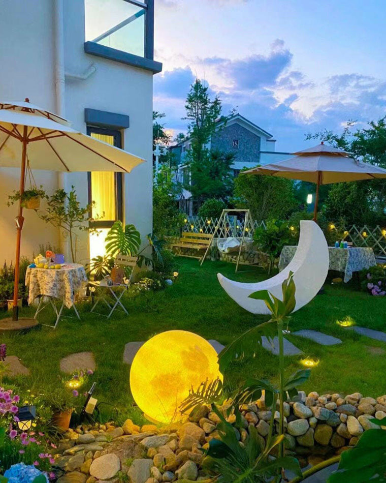 WOW Crescent Moon Floor Lamp-wow7021