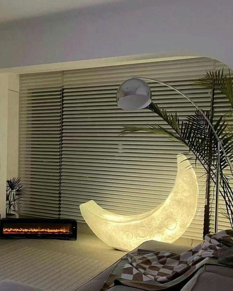 WOW Crescent Moon Floor Lamp-wow7021