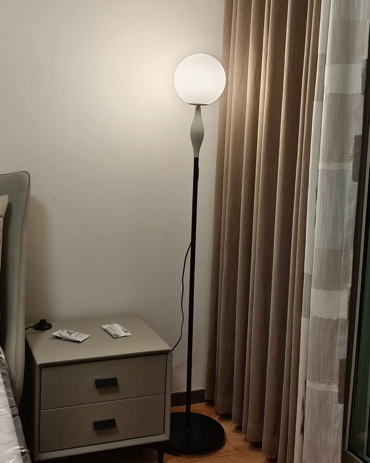 WOW Glass Globe Floor Lamp-wow7024