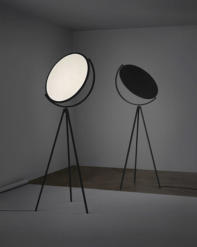 WOW Adjustable Tripod Floor Lamp-wow7027