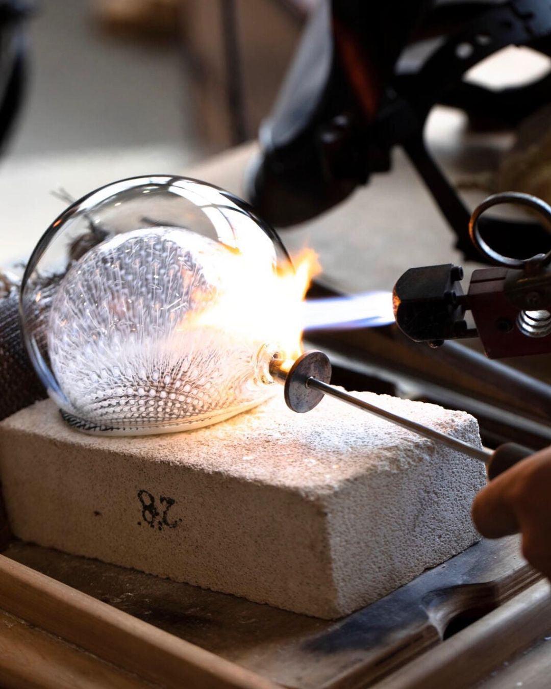 WOW Mesh Glass Wall Lamp