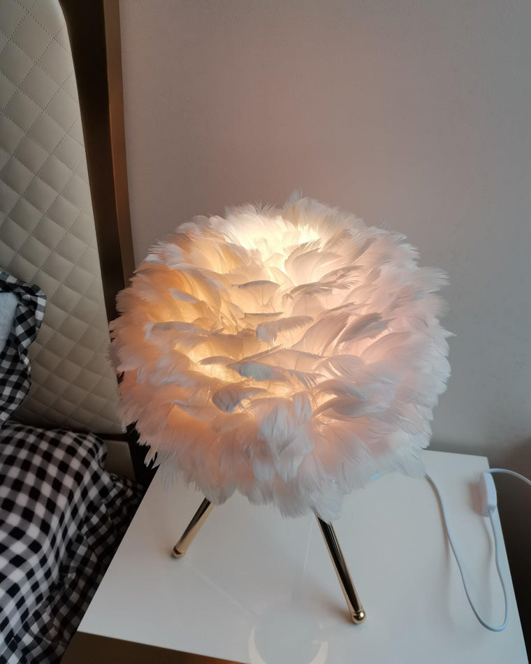WOW Feather Tripod Table Lamp-wow8014