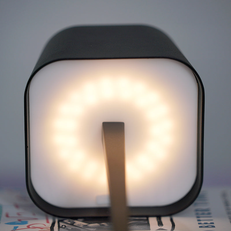 LED Metal Cordless Table Lamp