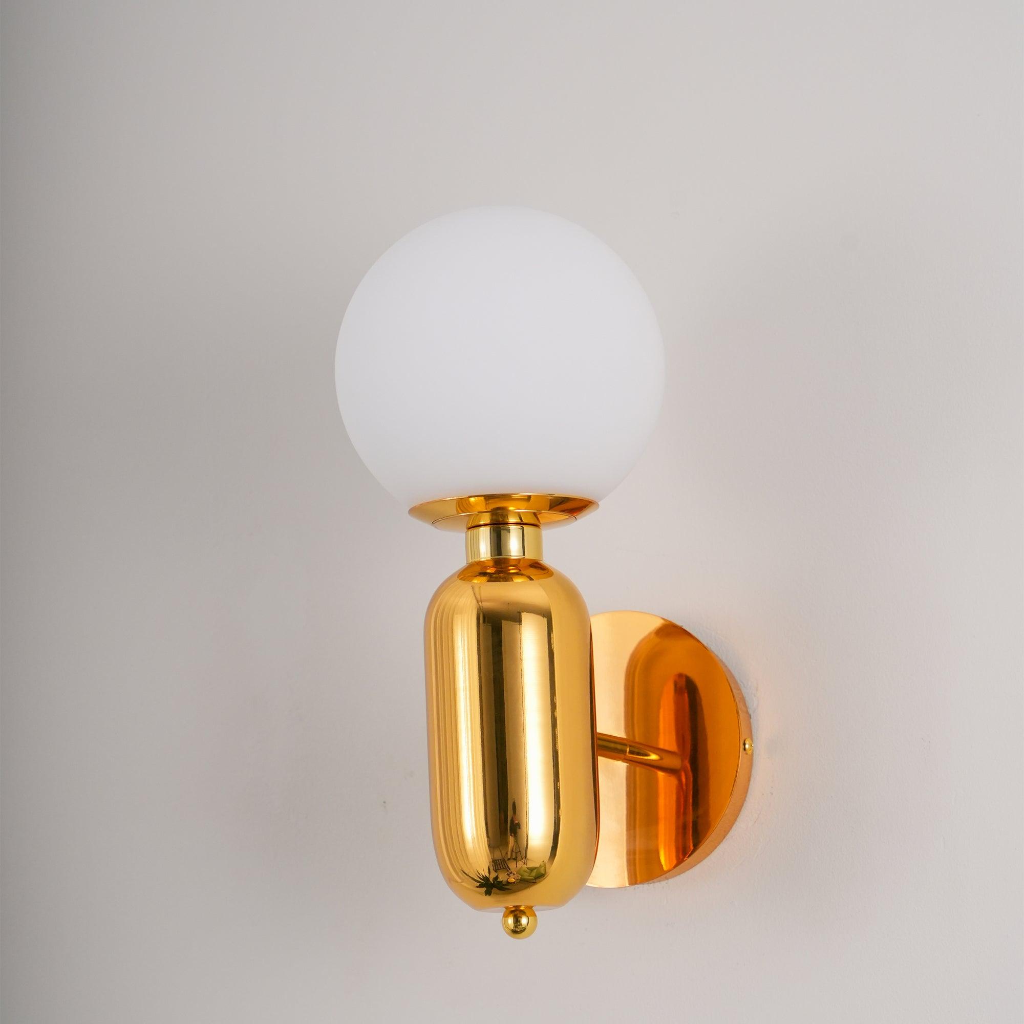 WOW Kade Wall Light