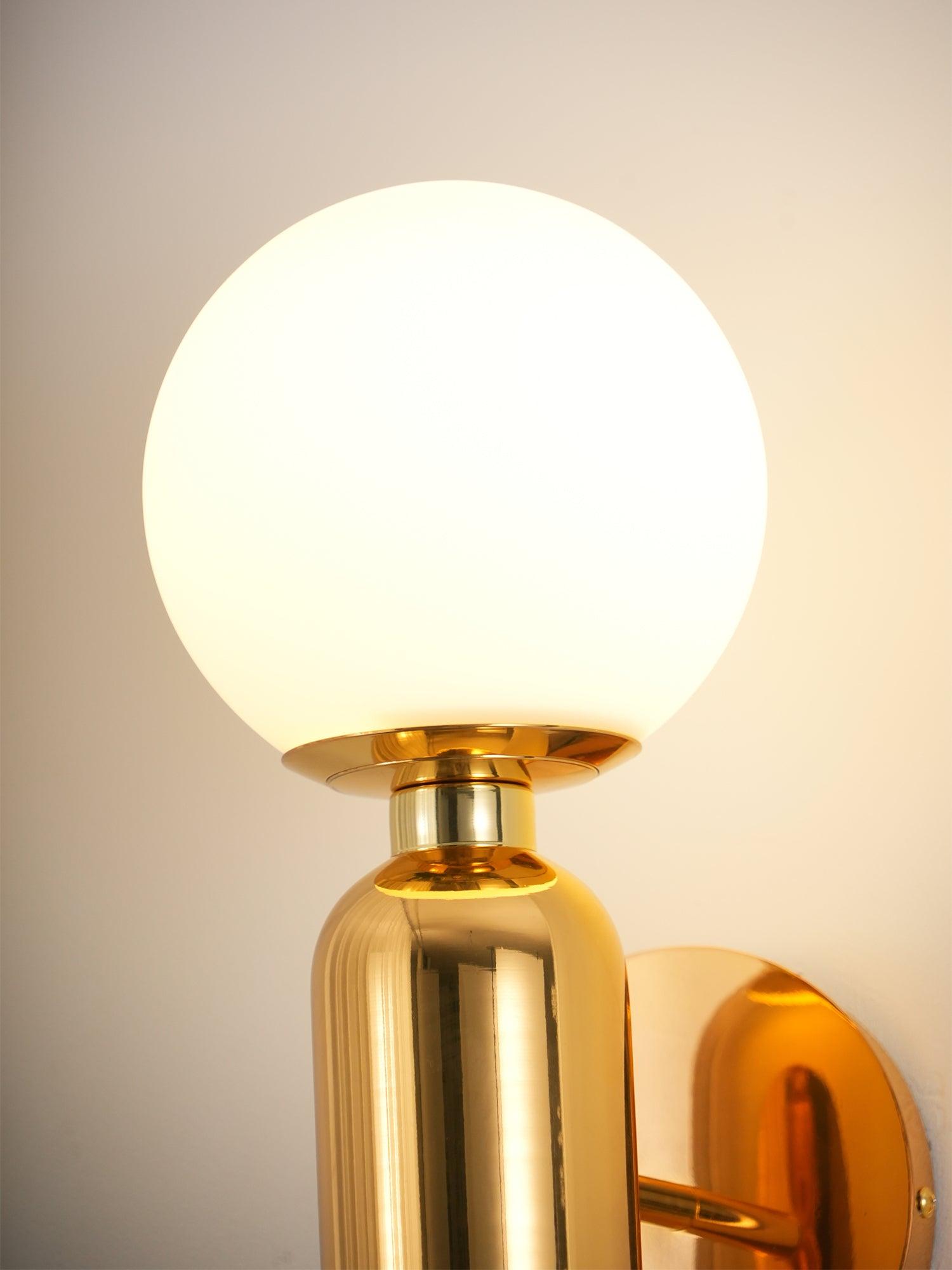 WOW Kade Wall Light