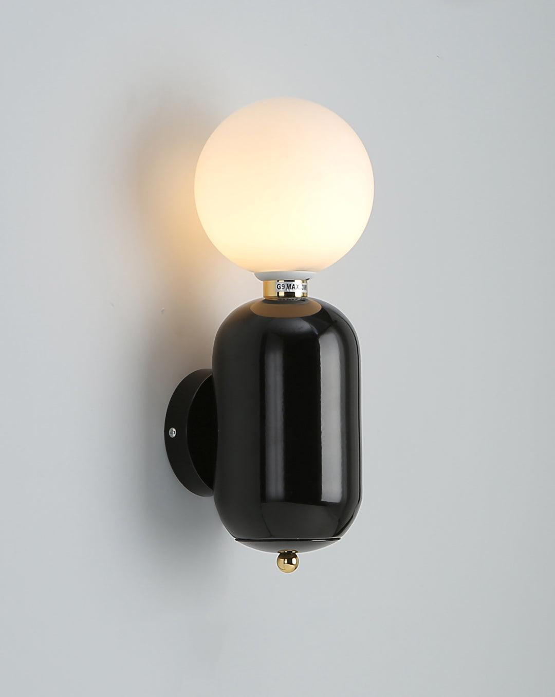 WOW Kade Wall Light