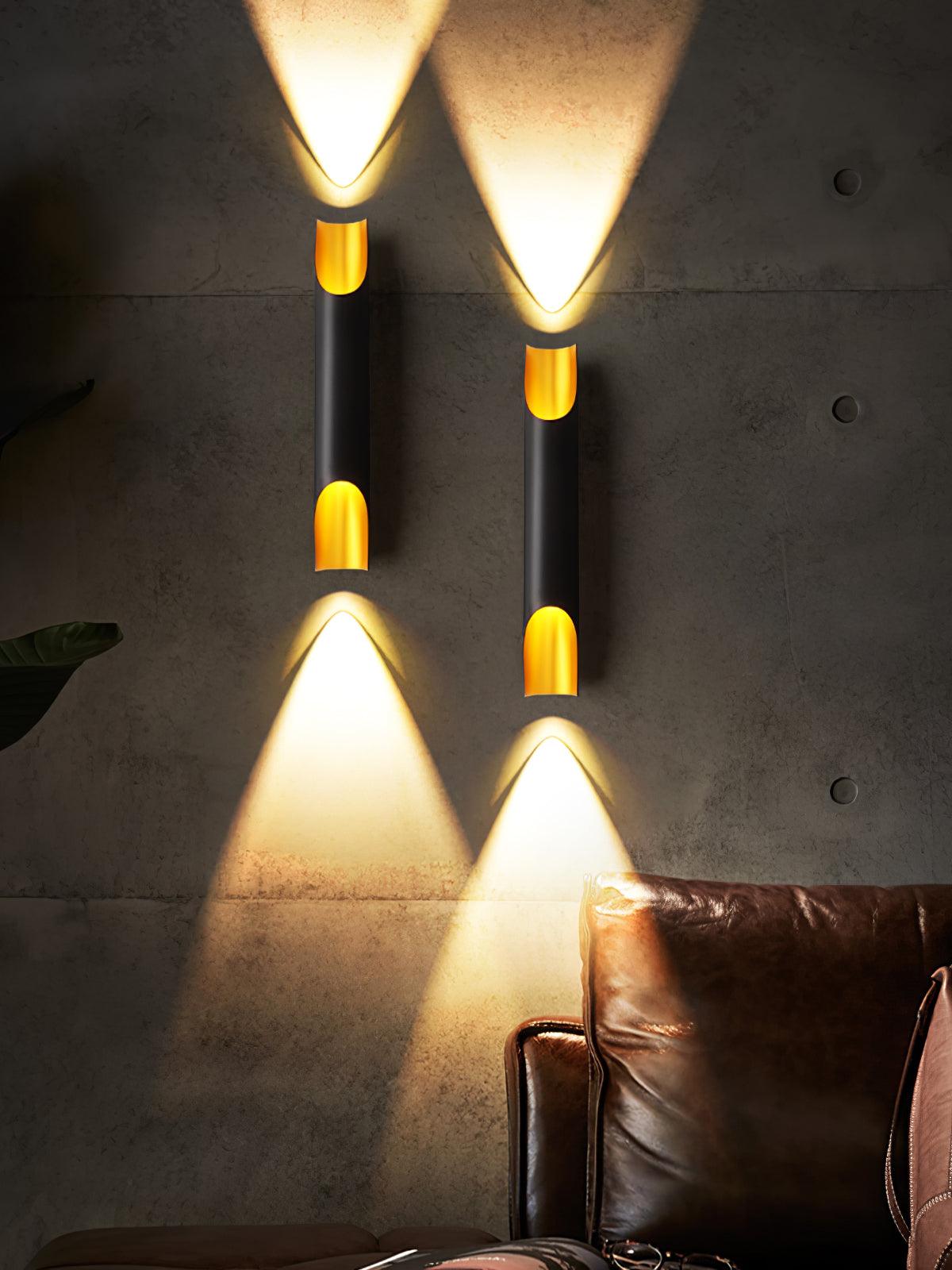 WOW Abigali Straight Wall Lamp