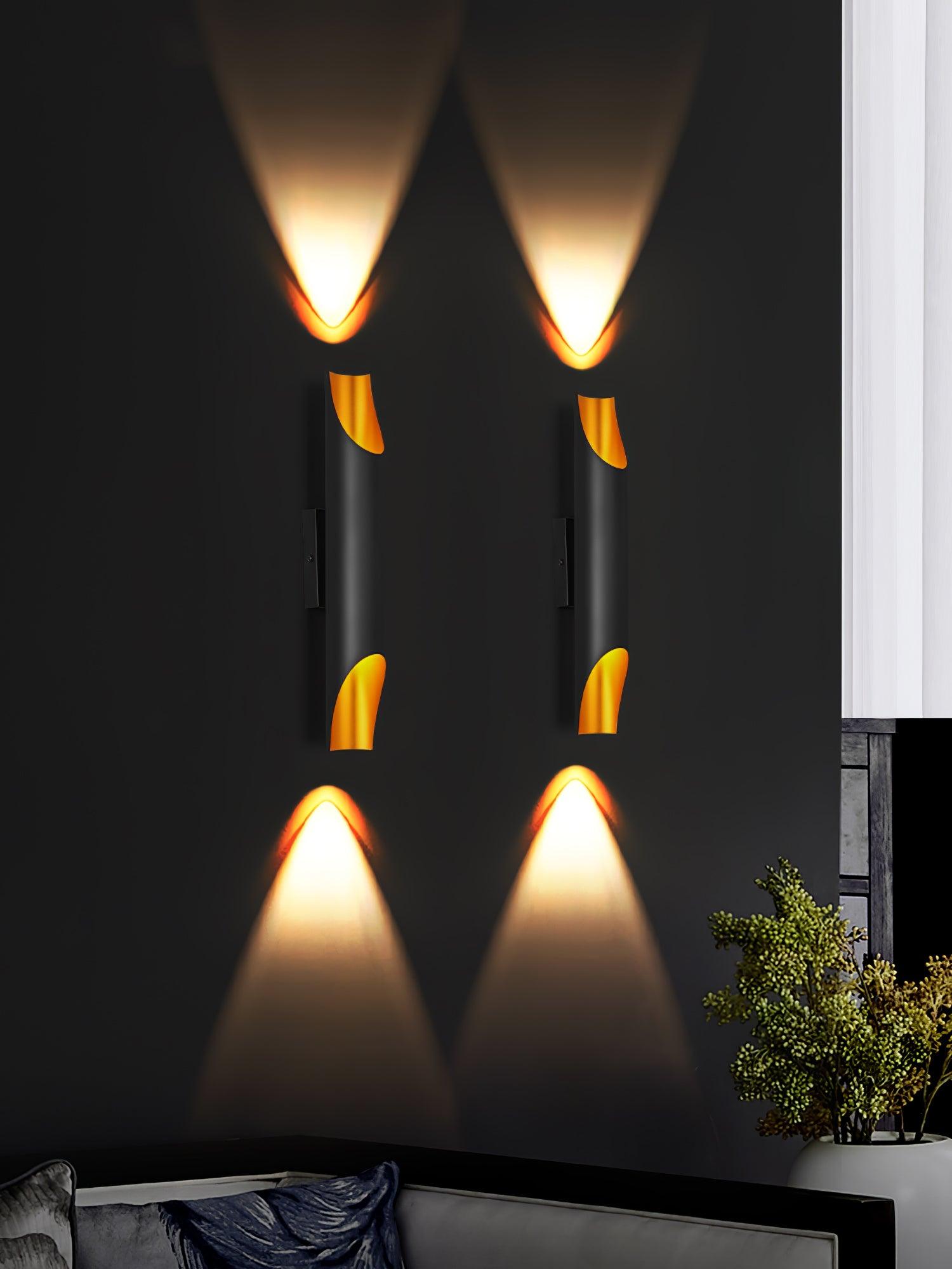 WOW Abigali Straight Wall Lamp