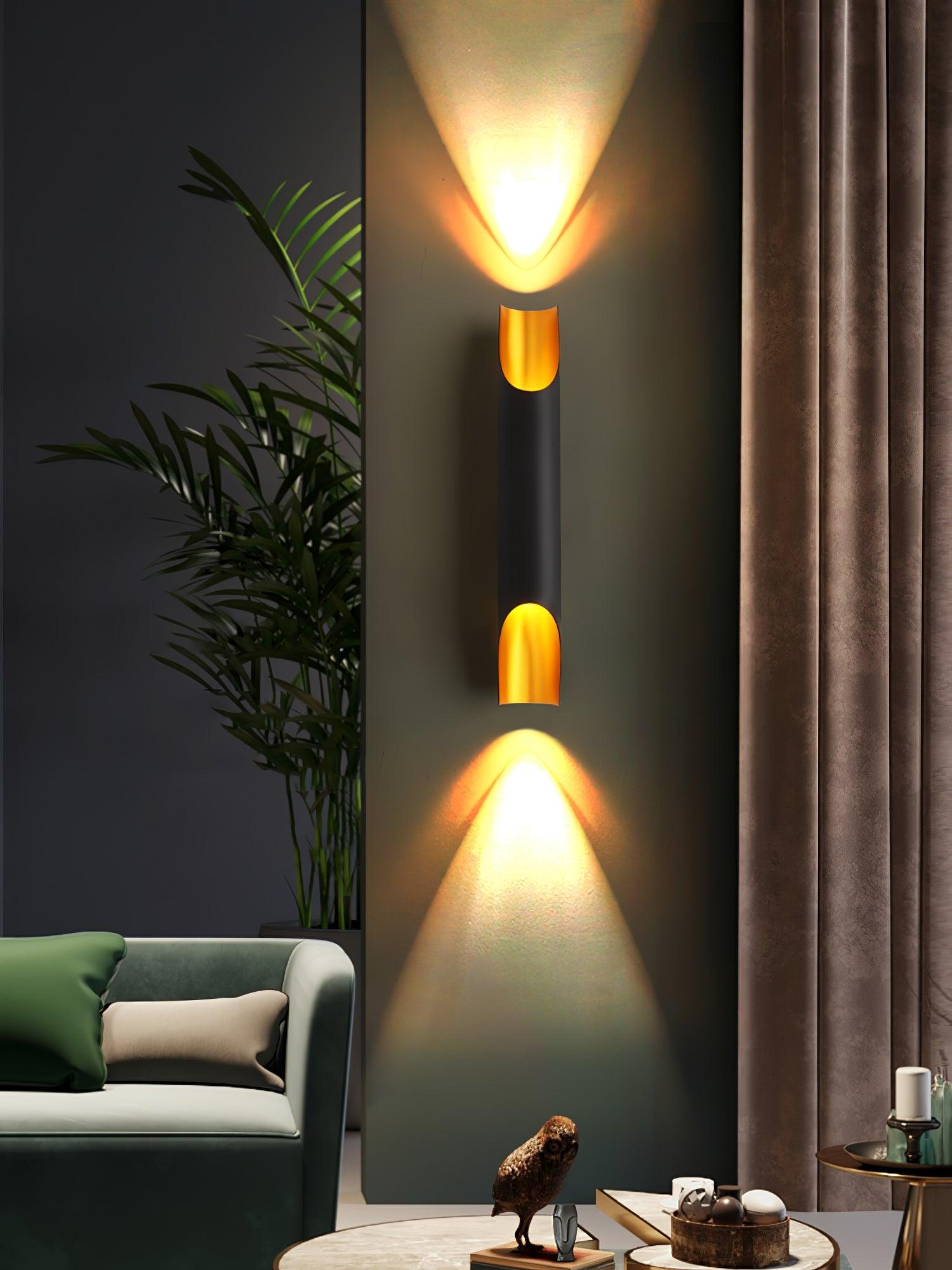 WOW Abigali Straight Wall Lamp