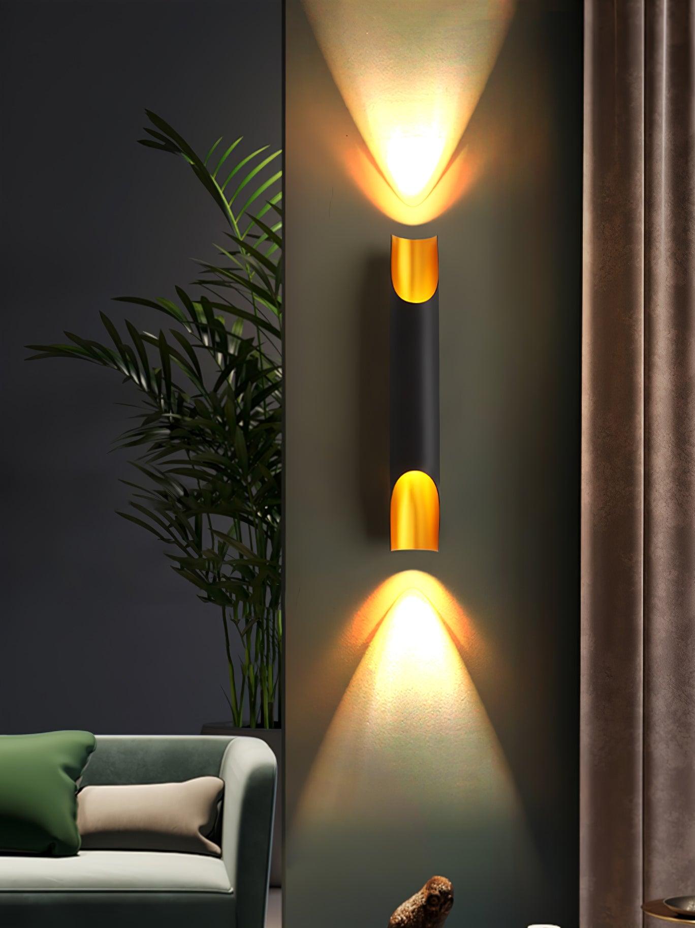WOW Abigali Straight Wall Lamp