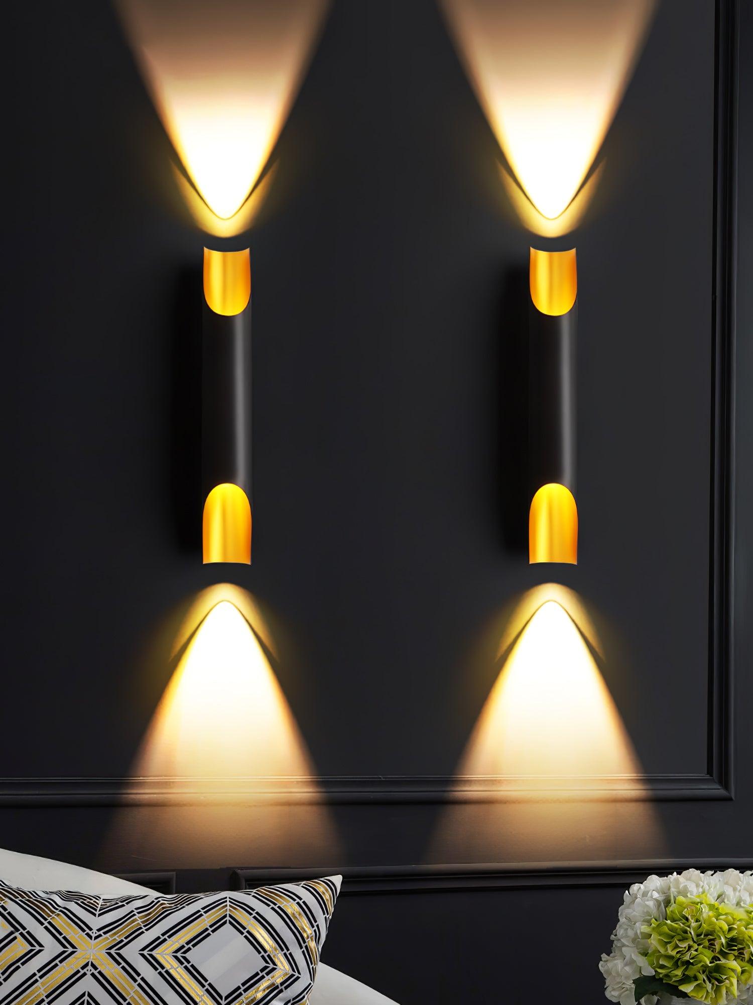 WOW Abigali Straight Wall Lamp
