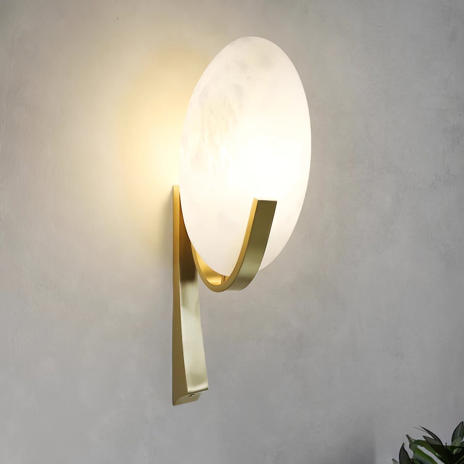 WOW Alice Alabaster Plug-in Wall Lamp