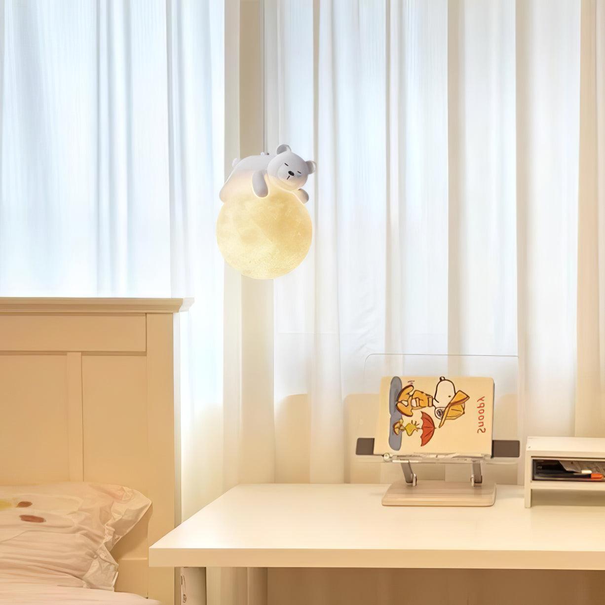 WOW Animal Sleeping Pendant Lamp