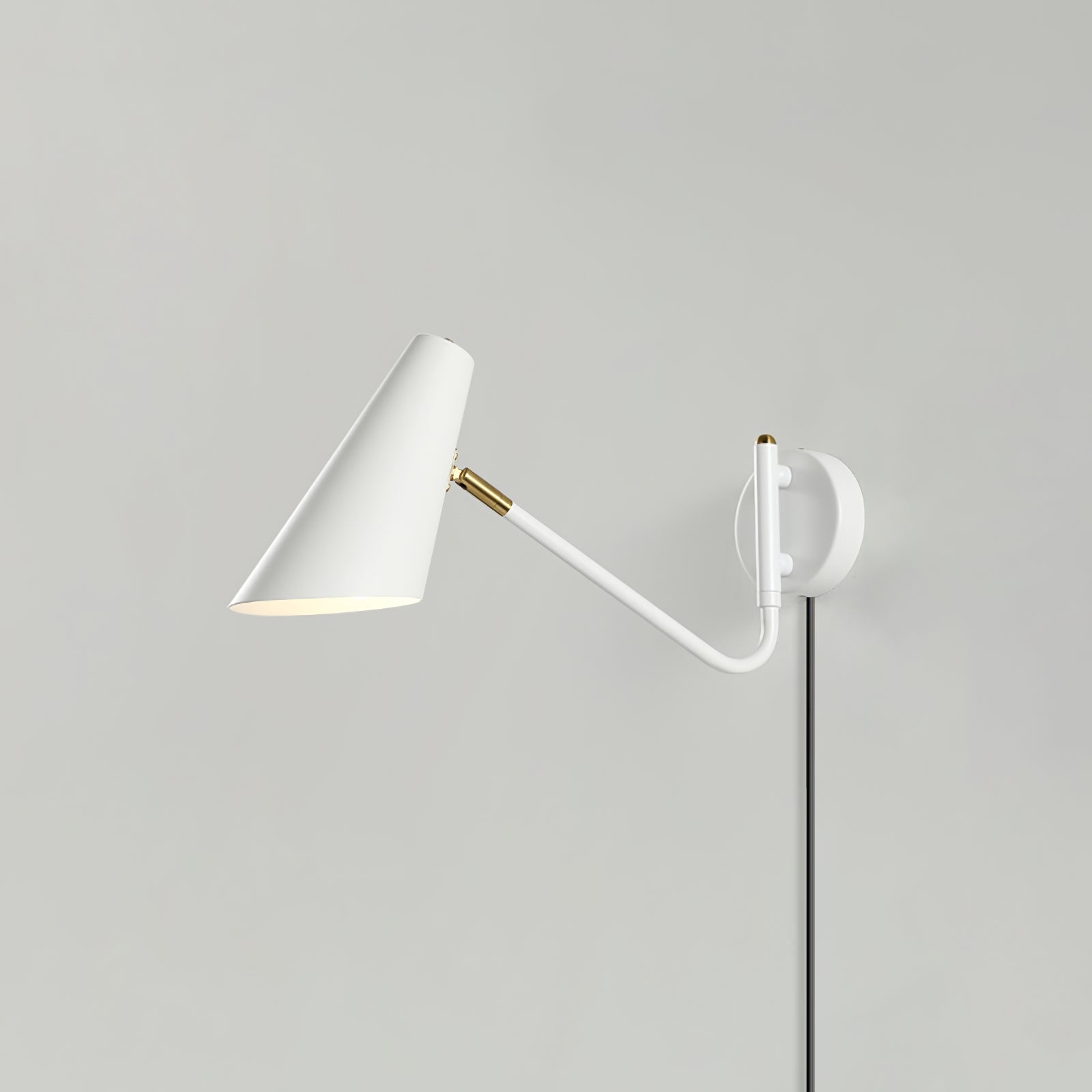 WOW Apex Plug-in Wall Sconce