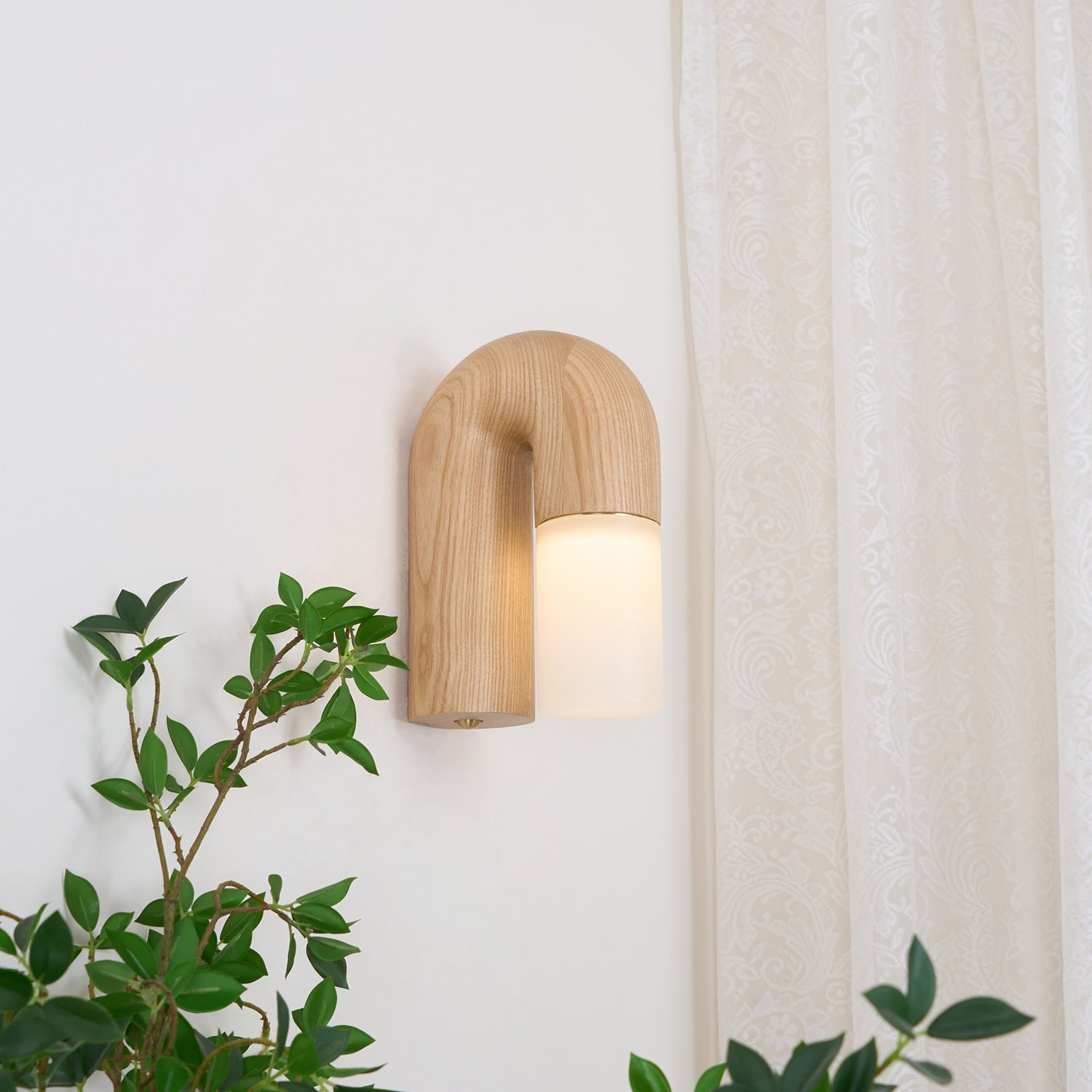 WOW Arcus Wood Wall Lamp