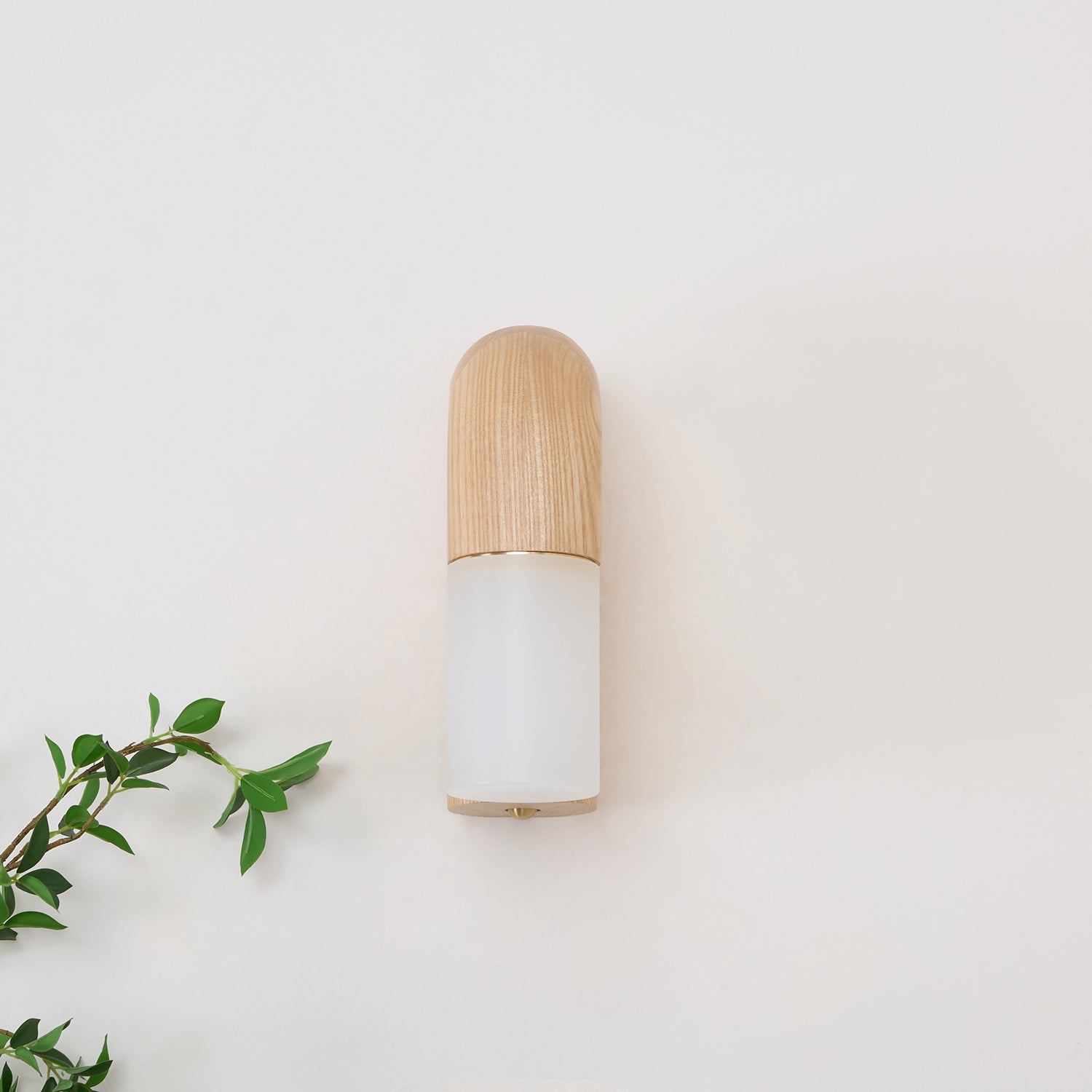 WOW Arcus Wood Wall Lamp