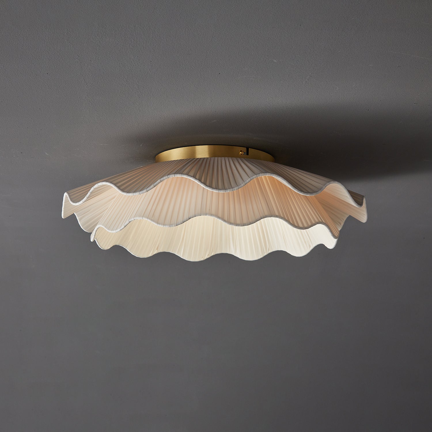 WOW Arwen Fabric Wave Ceiling Lamp