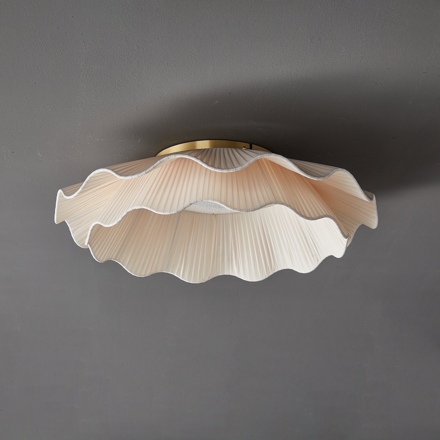 WOW Arwen Fabric Wave Ceiling Lamp