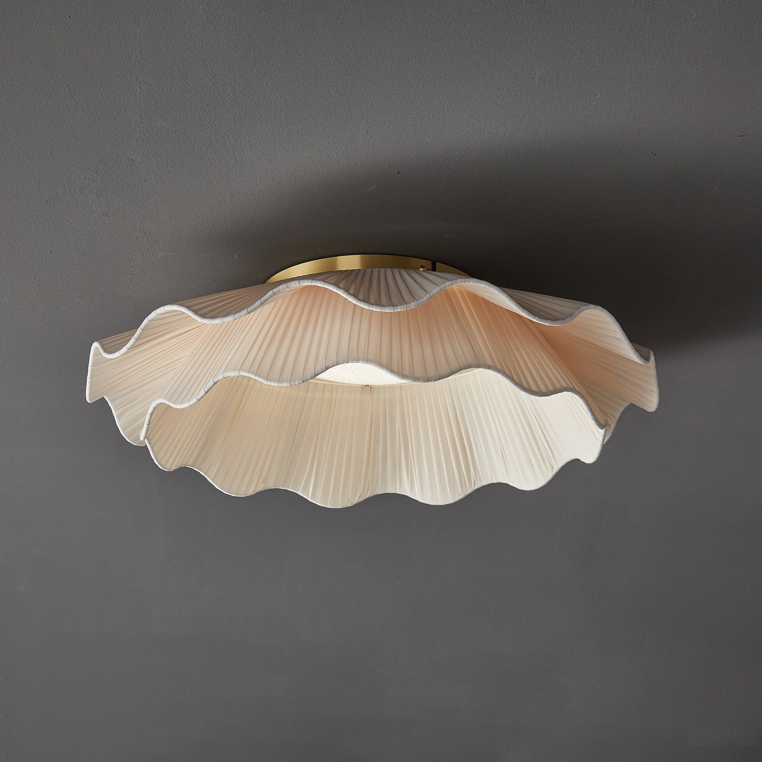 WOW Arwen Fabric Wave Ceiling Lamp
