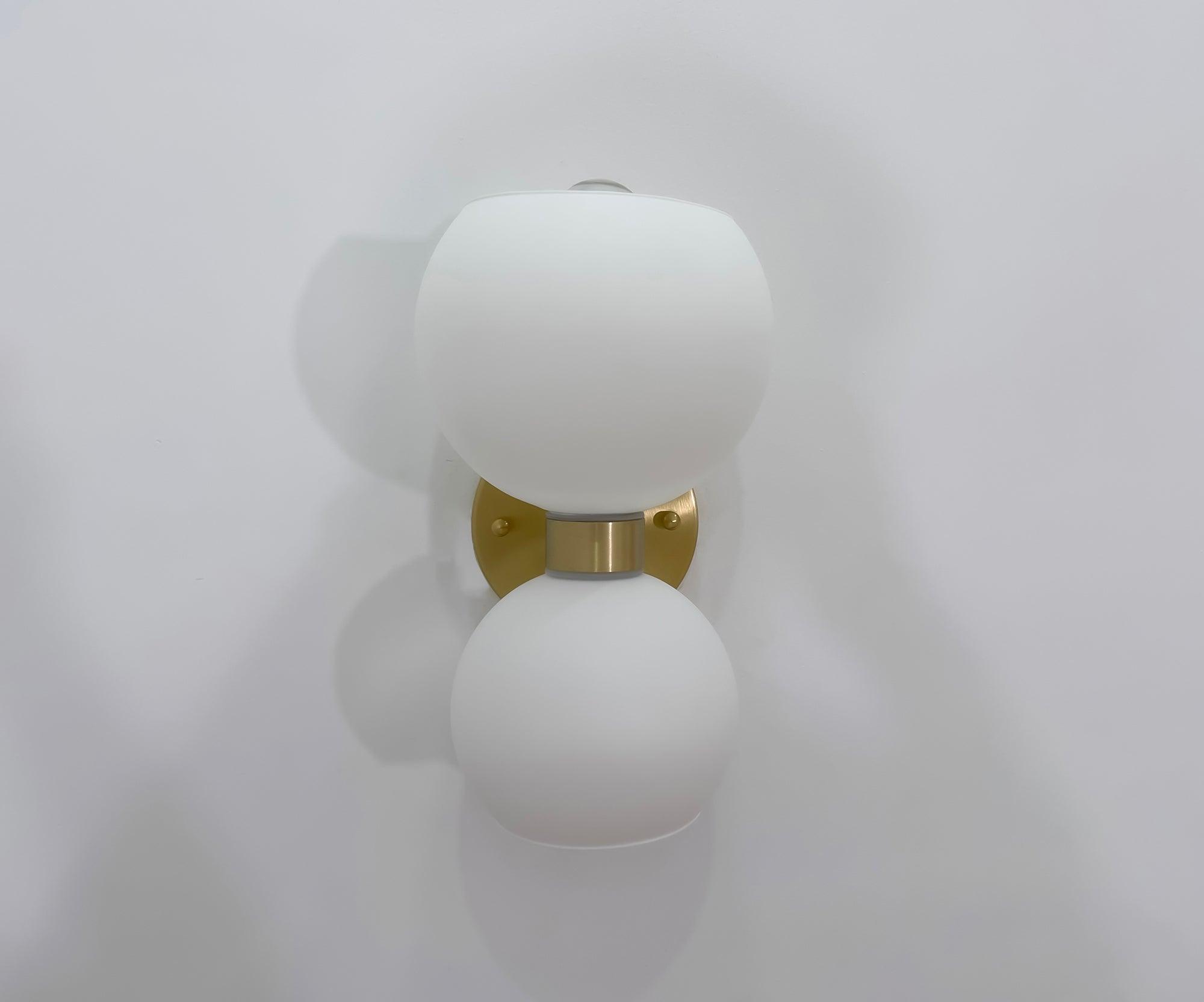 WOW Round Pearl Sconce