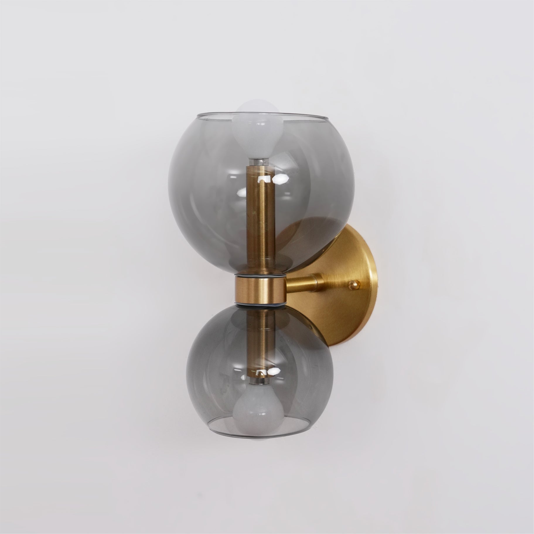 WOW Round Pearl Sconce