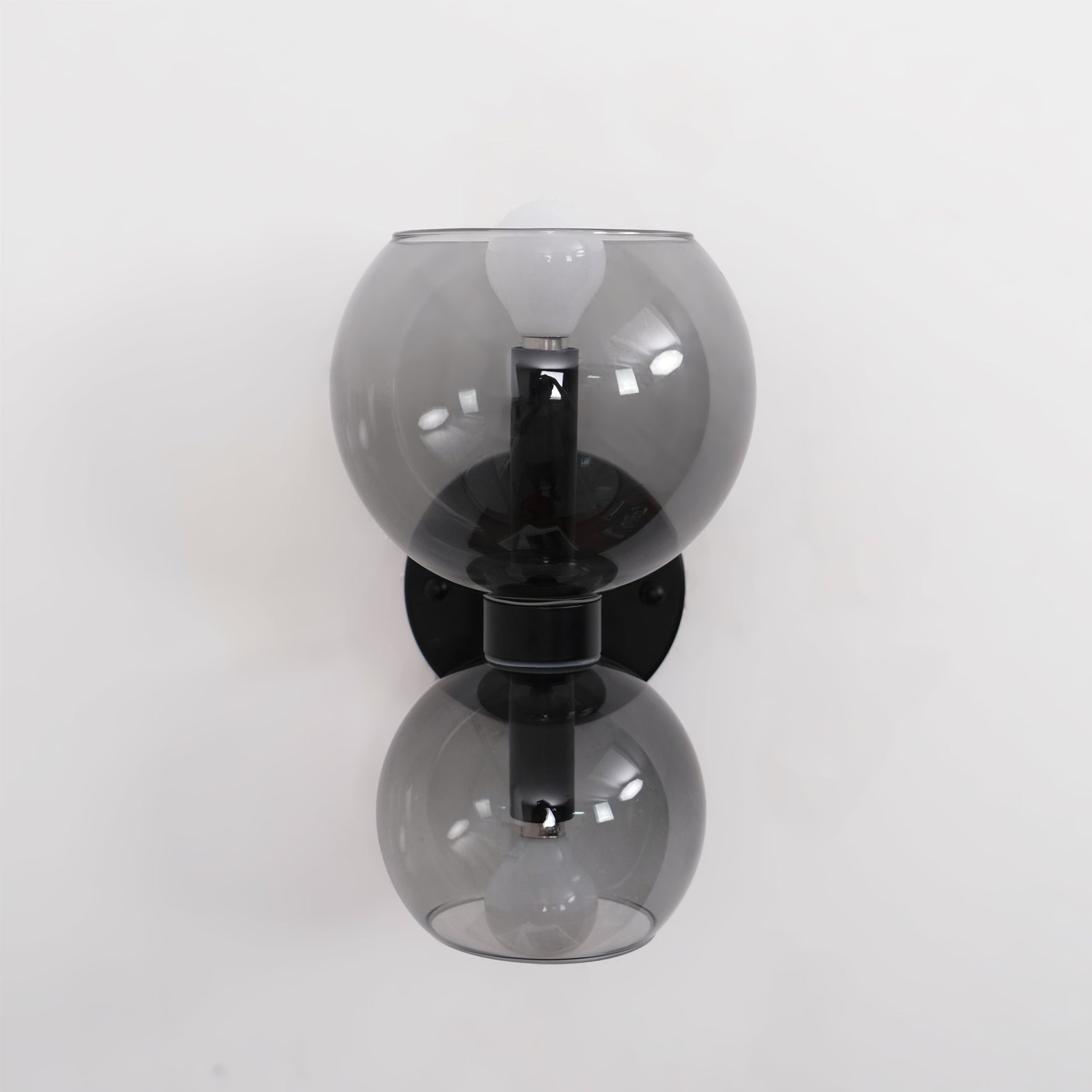 WOW Round Pearl Sconce