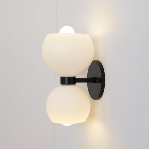 WOW Round Pearl Sconce