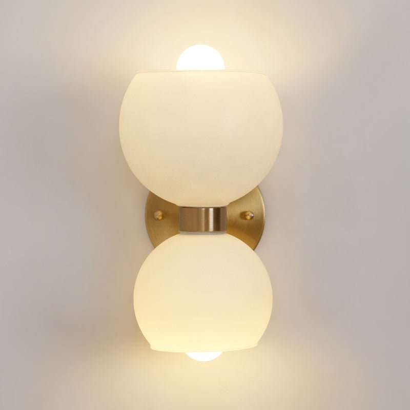 WOW Round Pearl Sconce