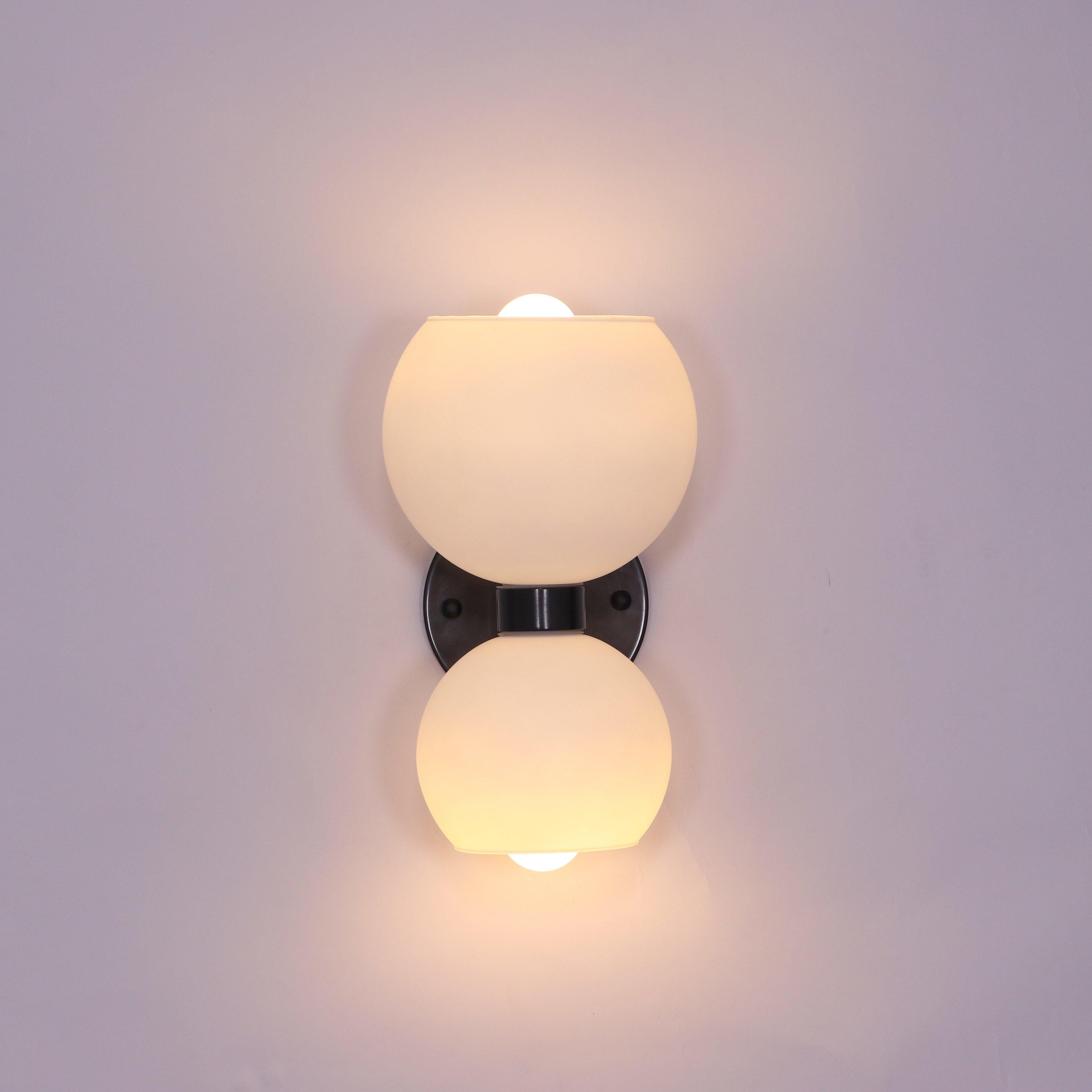 WOW Round Pearl Sconce