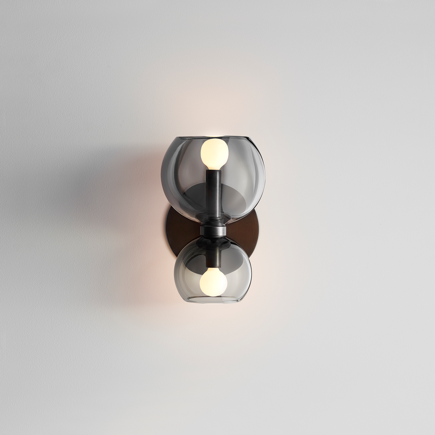 WOW Round Pearl Sconce