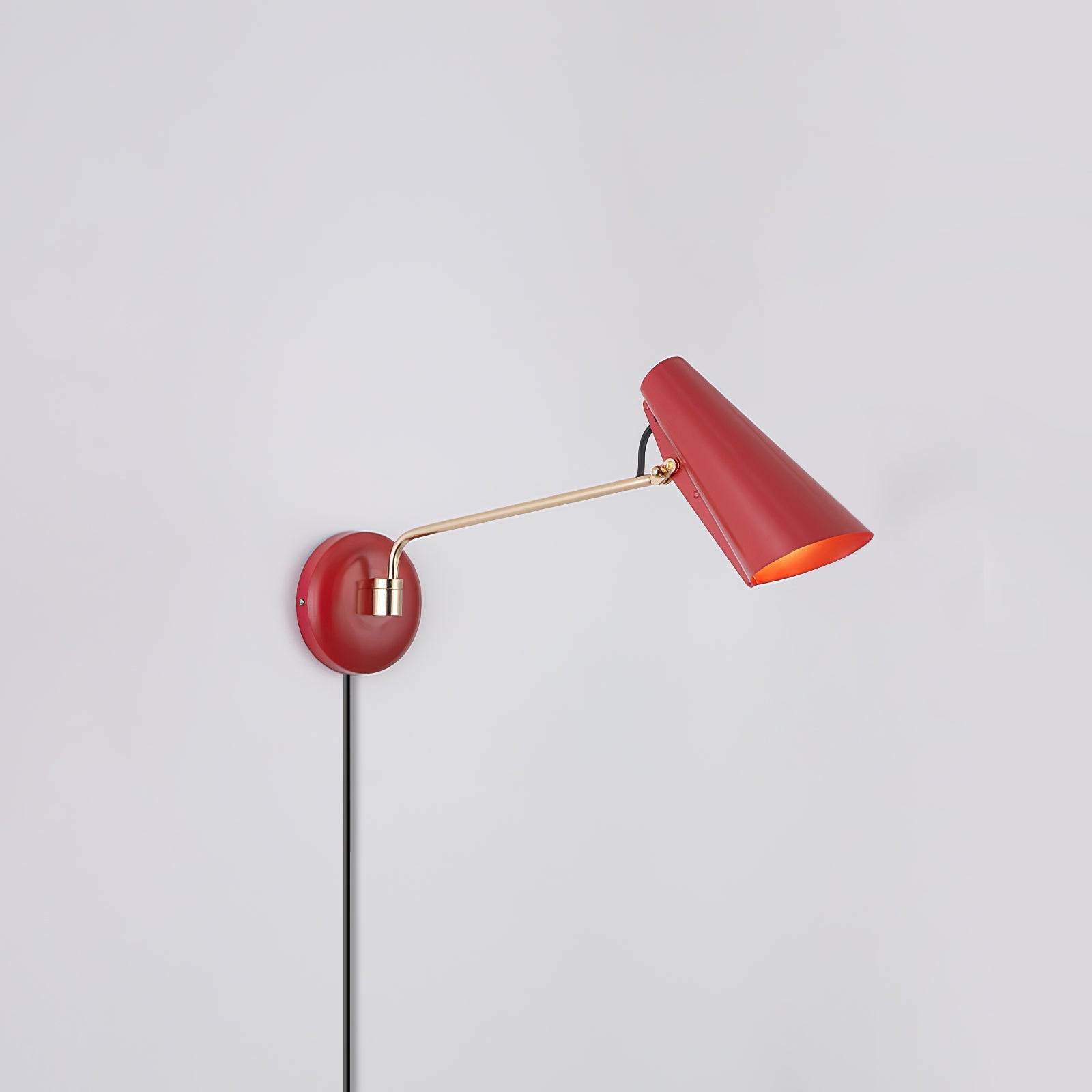 WOW Birdy Plug-in Wall Lamp