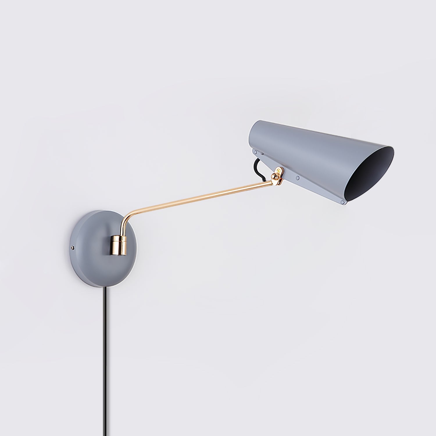 WOW Birdy Plug-in Wall Lamp