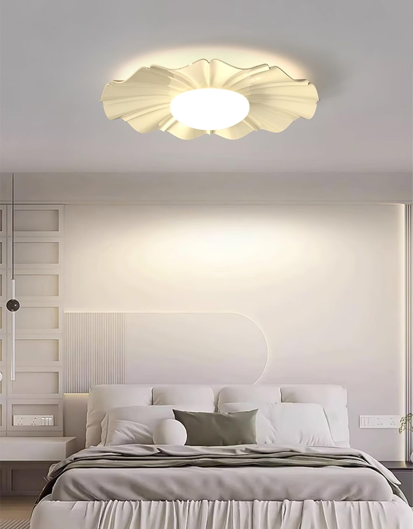 WOW Blooming Flower Ceiling Lamp