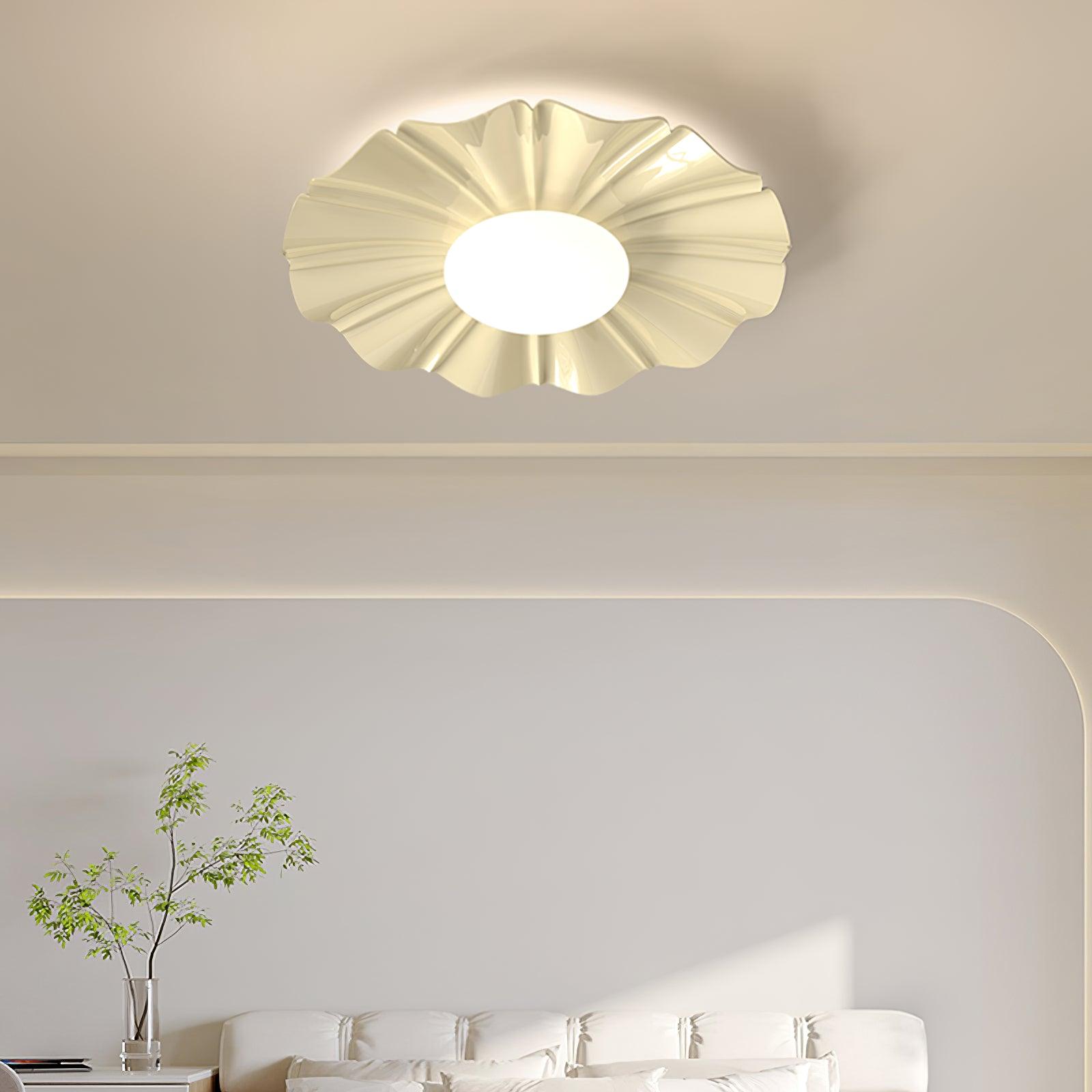 WOW Blooming Flower Ceiling Lamp