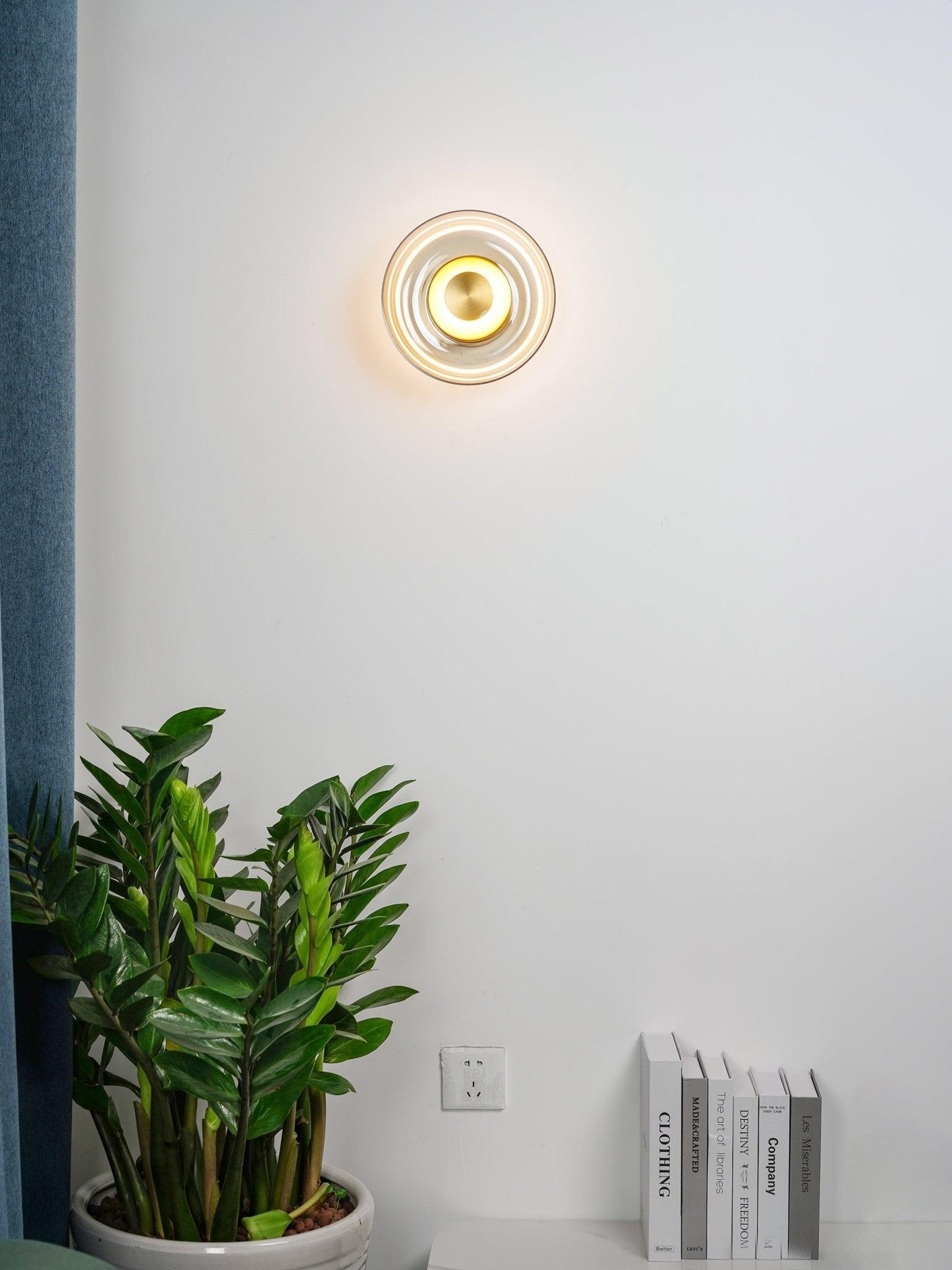 WOW Glimmera Wall Light