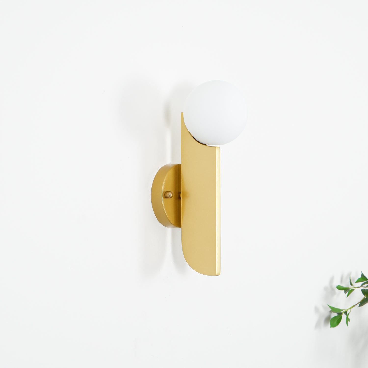 WOW Bower Sconce
