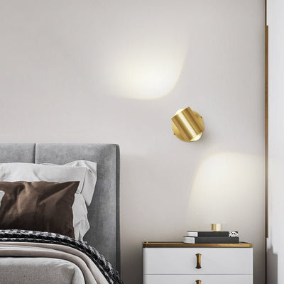 WOW Brillora Wall Light