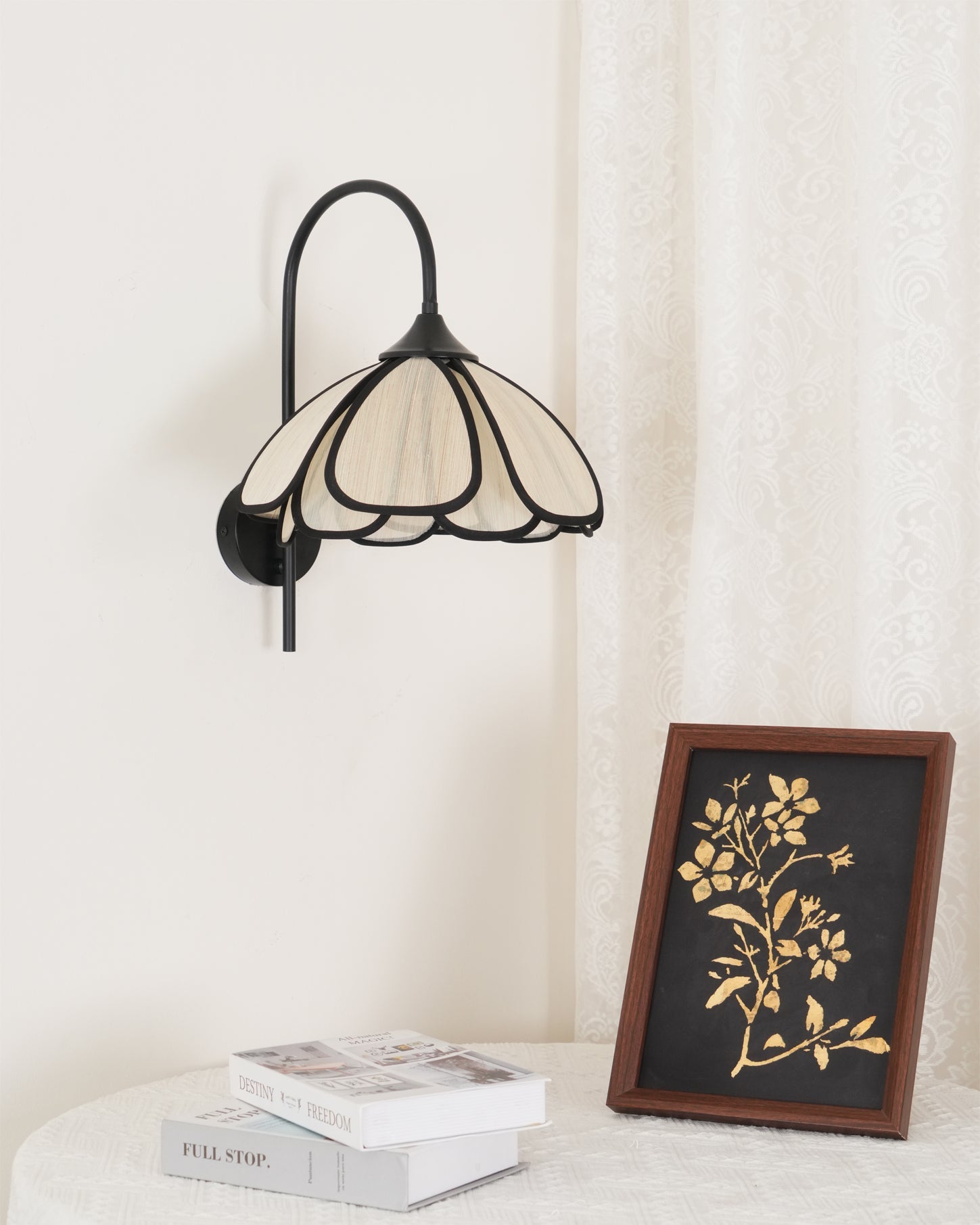 WOW Burnt Petal Wall Lamp