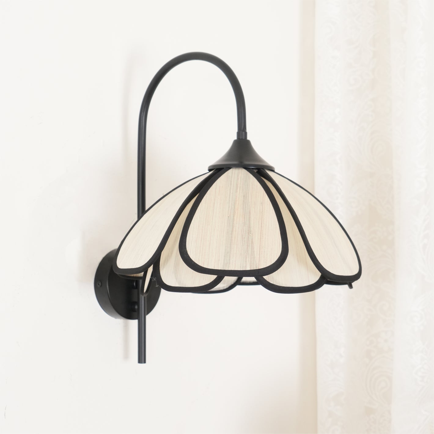 WOW Burnt Petal Wall Lamp