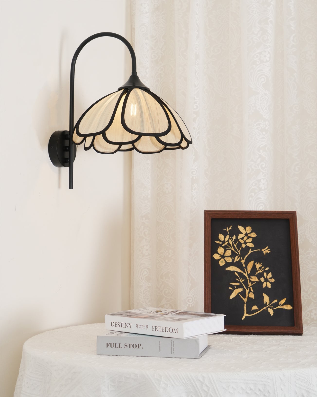 WOW Burnt Petal Wall Lamp