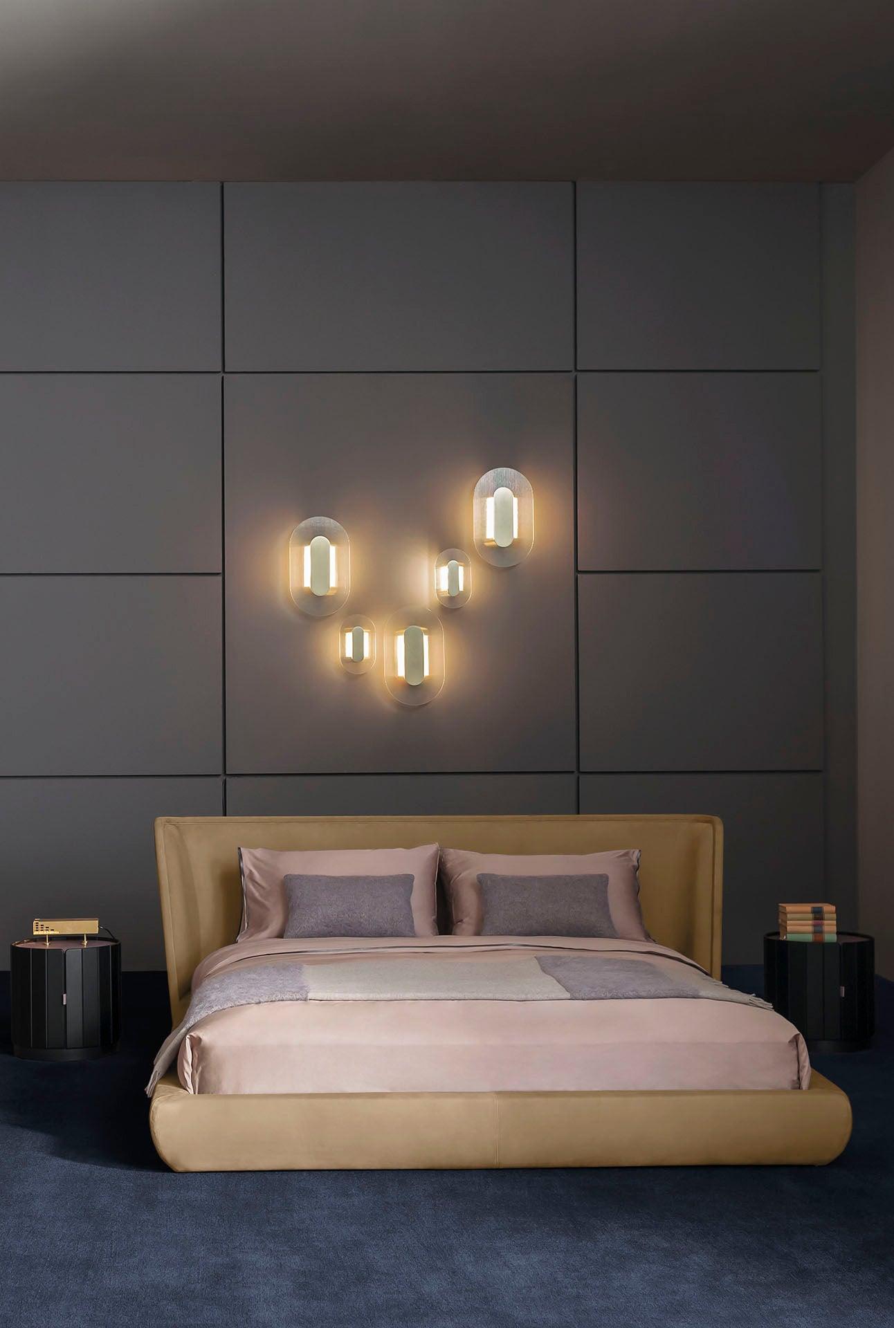 WOW Button Wall Lamp